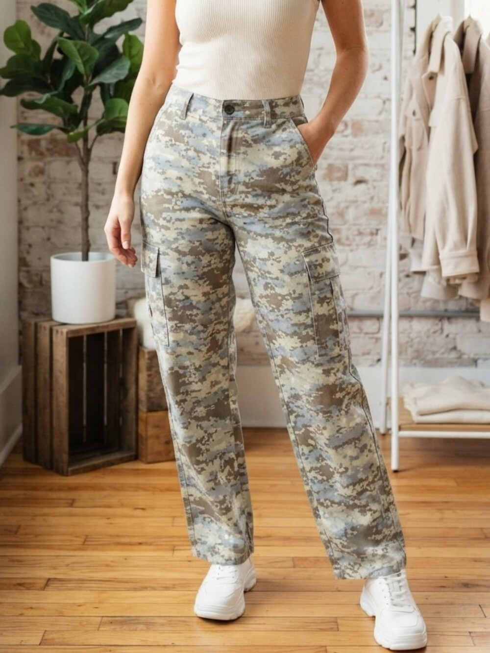 Womens Digital Camo Cargo Pants - Tan/Gray